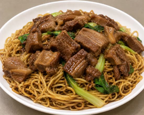 Beef Brisket Fried Noodles (Dry) 牛腩炒麵 (乾)